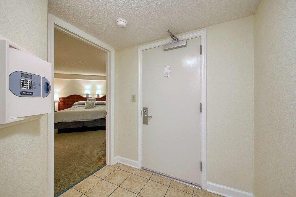 Вилла 2501 S Ocean Blvd, 1115 - Ocean View Sleeps 8 Миртл-Бич Экстерьер фото